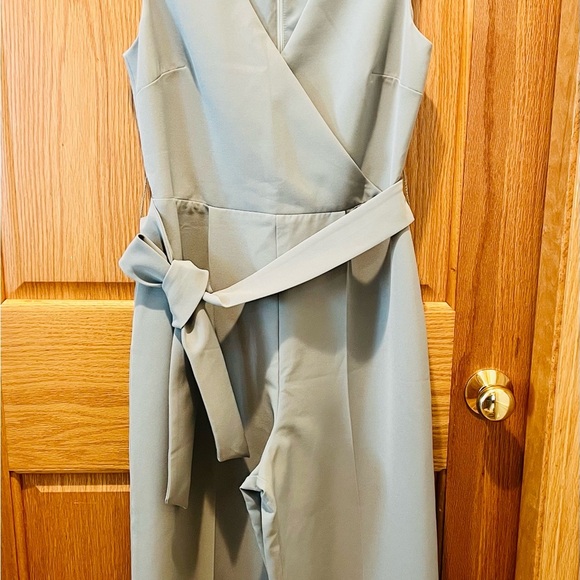 Vince Camuto Ethereal Dawn Smoked Sage Green Sleeveless Romper Jumpsuit Size 0 - Picture 3 of 15